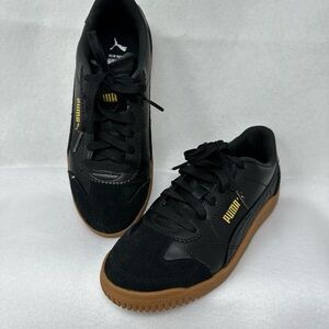 Puma Black Sneakers with Brown Sole Women’s Size 6.5